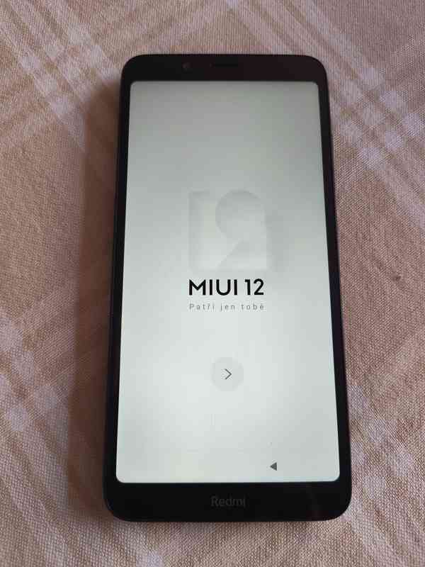 Mobilní dotykový telefon Xiaomi Redmi 7A - foto 5