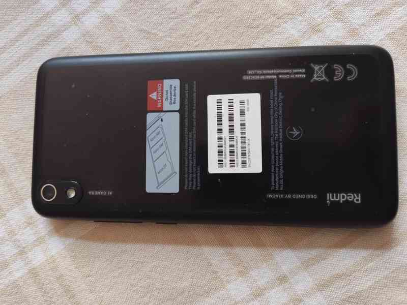 Mobilní dotykový telefon Xiaomi Redmi 7A - foto 6