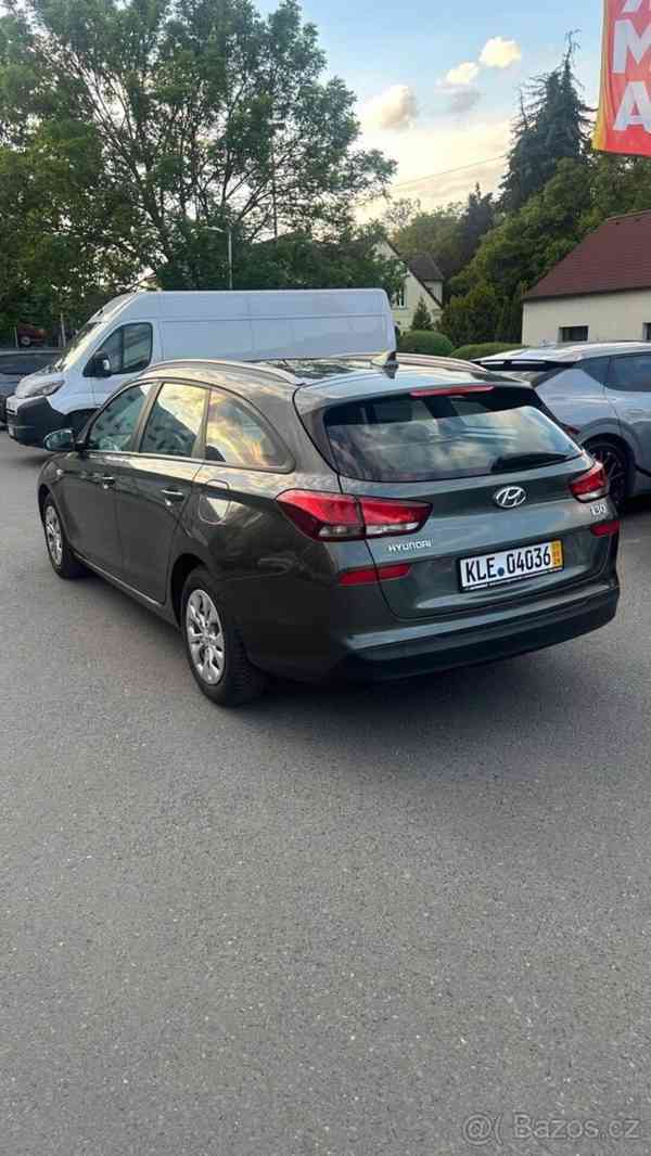 Hyundai i30 1,0 - foto 6