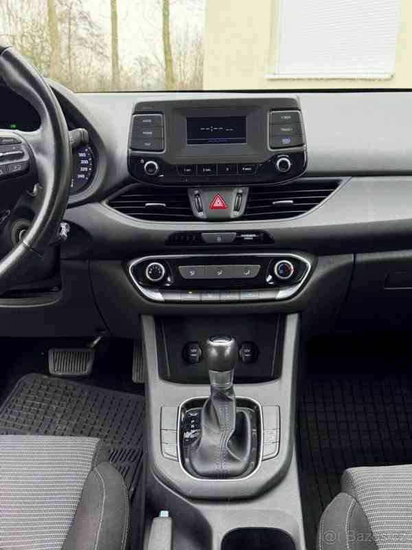 Hyundai i30 1,0 - foto 11