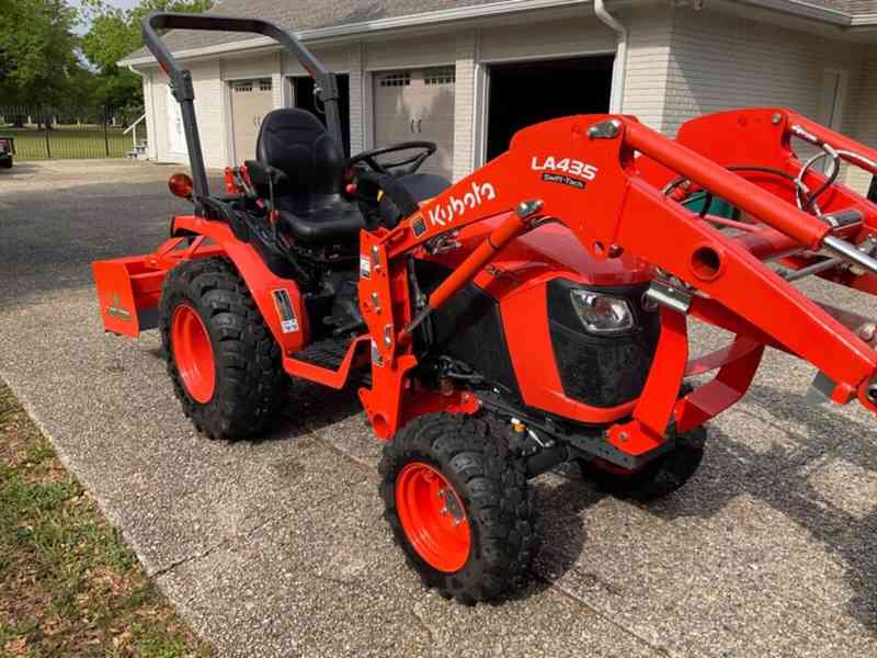 Traktor kubota B2601 HSD - foto 9