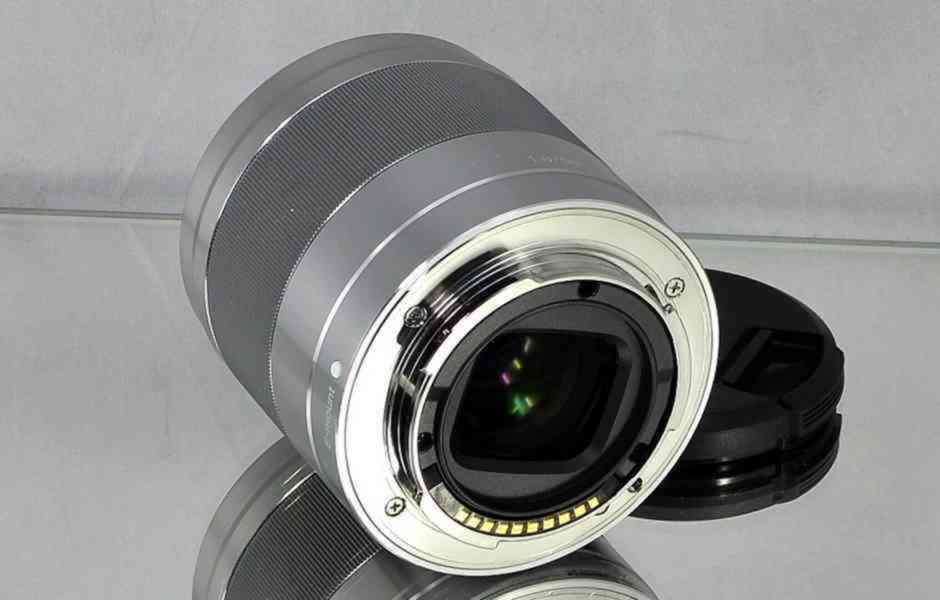 Sony E 50mm f/1,8 OSS APS-C  SteadyShot*E mount - foto 6