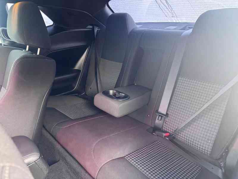 Dodge Challenger 3,6 GT RWD 2021 AKCE JARO 26 !! - foto 11