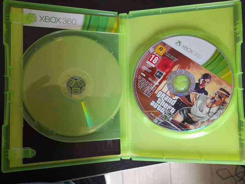 Hra GRAND THEFT AUTO na Xbox 360 - foto 2