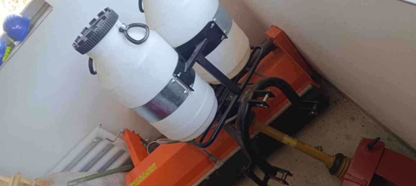 Malotraktor Farmář Wisconsin a přívěs traktorový vč. přísl. - foto 16
