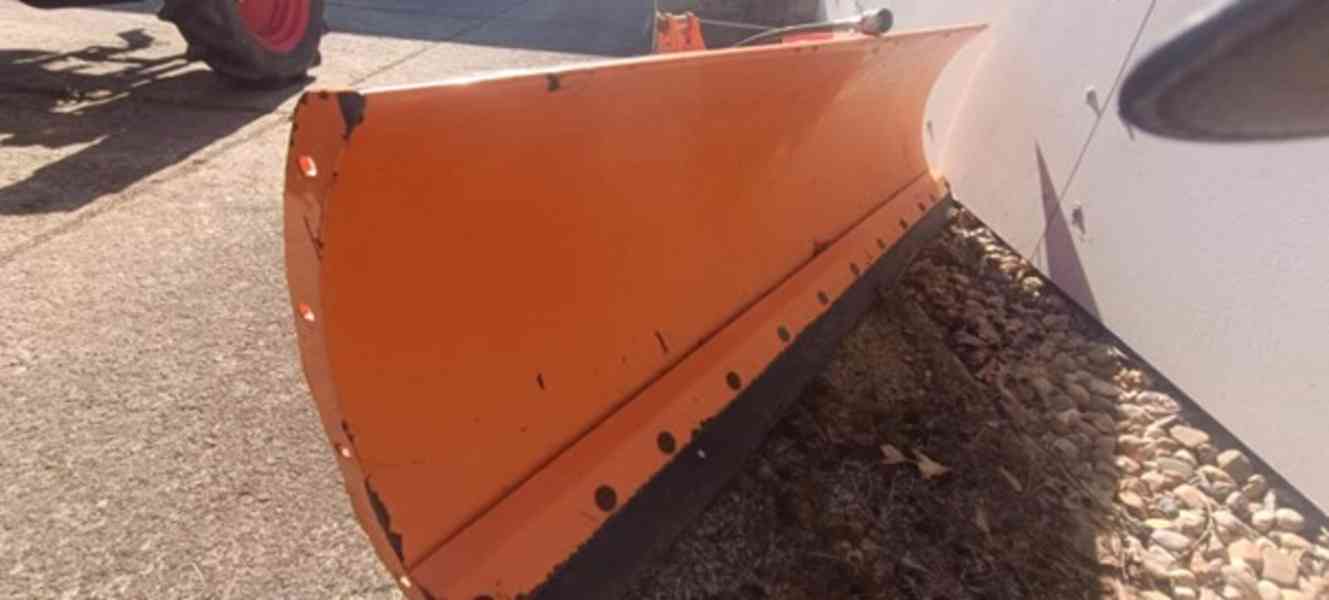 Malotraktor Farmář Wisconsin a přívěs traktorový vč. přísl. - foto 9