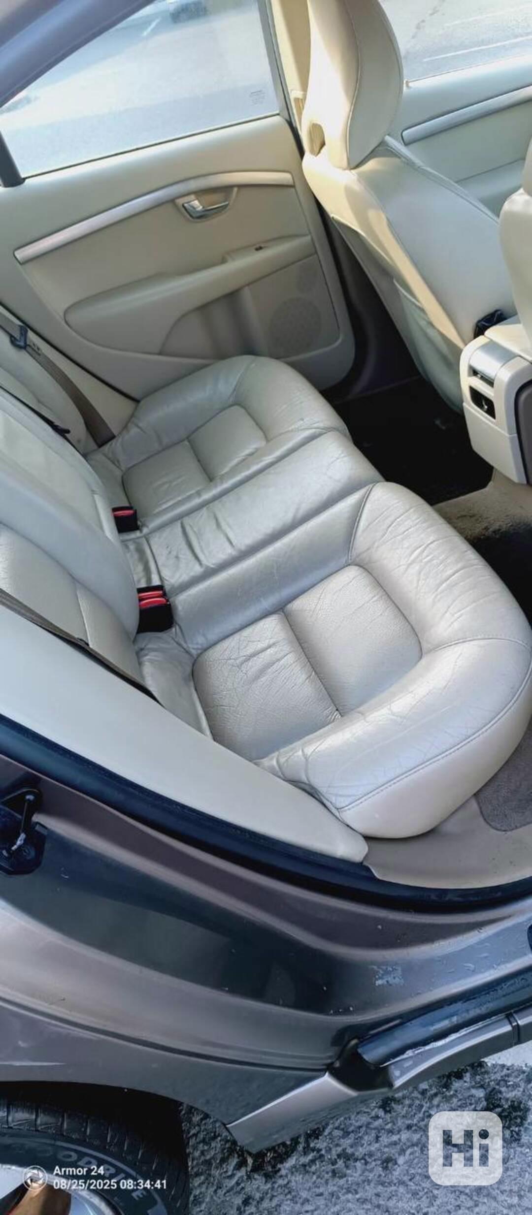 Prodám Volvo S 80 D5 2.4 TDI, auto bylo vyrobeno v roce 2006 - foto 1