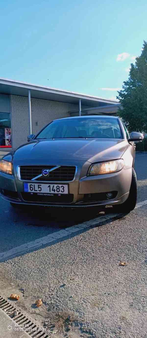 Prodám Volvo S 80 D5 2.4 TDI, auto bylo vyrobeno v roce 2006 - foto 6