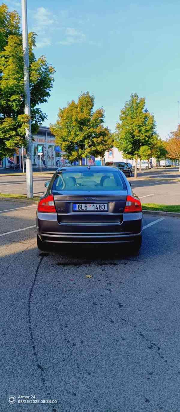 Prodám Volvo S 80 D5 2.4 TDI, auto bylo vyrobeno v roce 2006 - foto 4