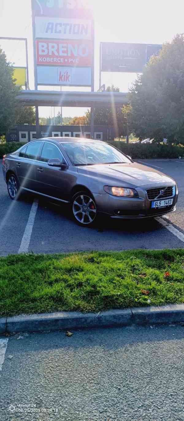 Prodám Volvo S 80 D5 2.4 TDI, auto bylo vyrobeno v roce 2006 - foto 3
