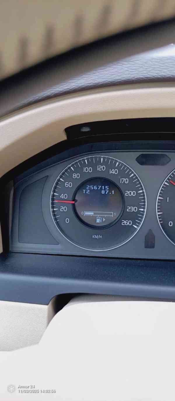 Prodám Volvo S 80 D5 2.4 TDI, auto bylo vyrobeno v roce 2006 - foto 7