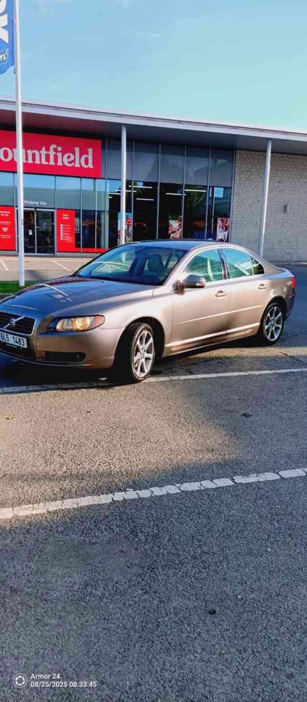 Prodám Volvo S 80 D5 2.4 TDI, auto bylo vyrobeno v roce 2006 - foto 5