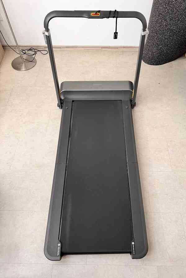Chodicí a běhací pás Xiaomi KingSmith WalkingPad R1 - foto 1
