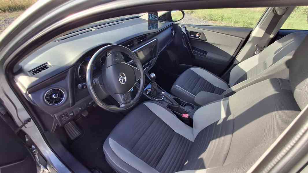 Toyota Auris, Turning sport Edition S 1,2 - foto 8
