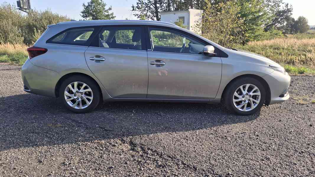 Toyota Auris, Turning sport Edition S 1,2 - foto 3