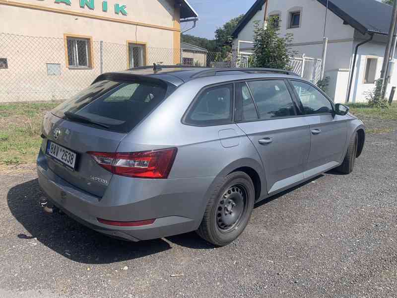 Škoda Superb  - foto 2