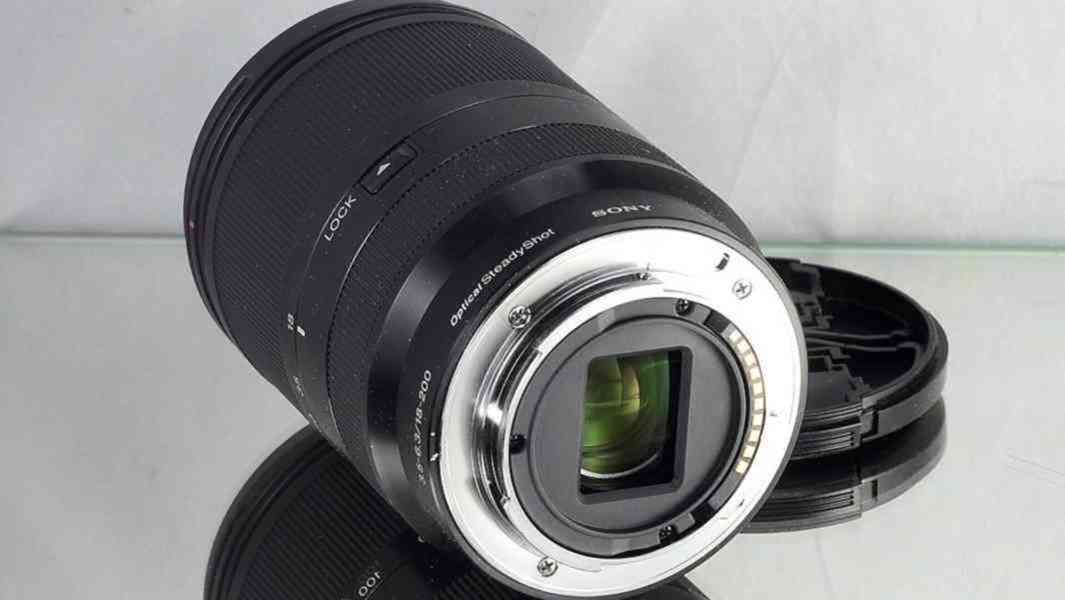 Sony E 18-200mm 3.5-6.3 OSS *APS-C Zoom E mount - foto 5