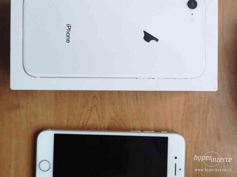 iPhone 8 Silver, 64 GB - foto 1