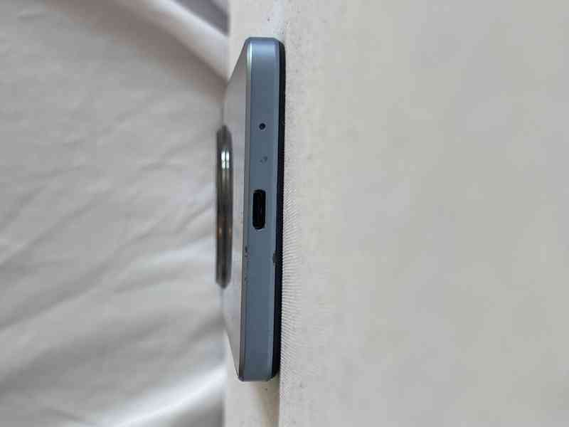 Xiaomi Redmi A3 - nefunkční, prasklý displej, na díly - foto 3
