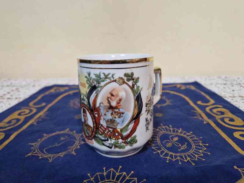 Sběratelský porcelánový Hrnek František Josef Vilém 1914 - foto 2