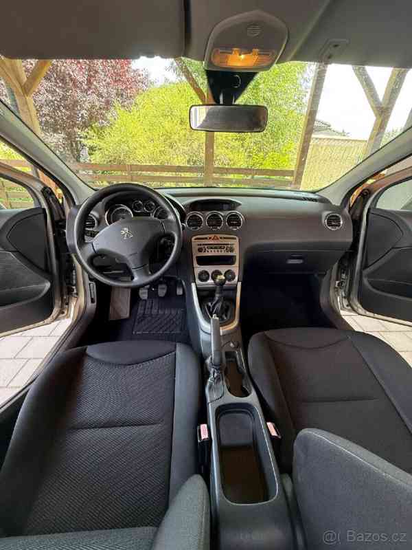 Peugeot 308 1.4 VTi (72 kW), r. 2013, 66 000 km - foto 6