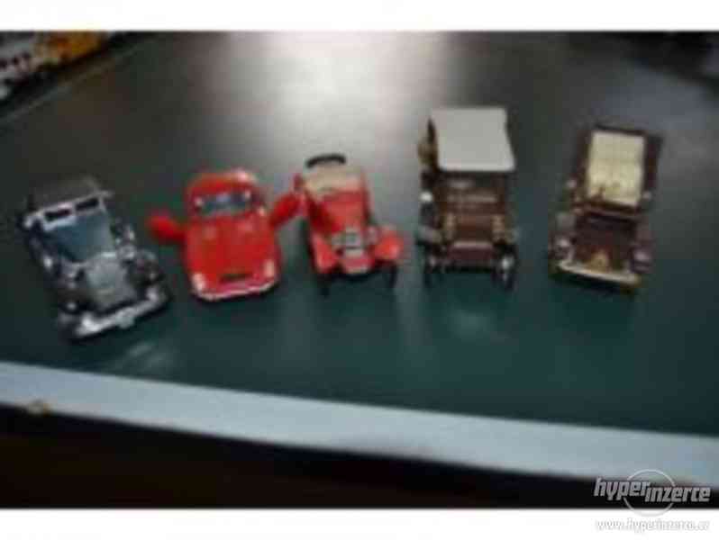 modely historických vozidel - foto 1