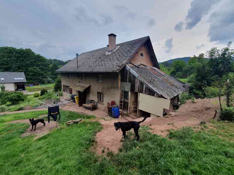 Spoluvlastnický podíl 303/1000 na pozemcích a RD Ruprechtice - foto 4