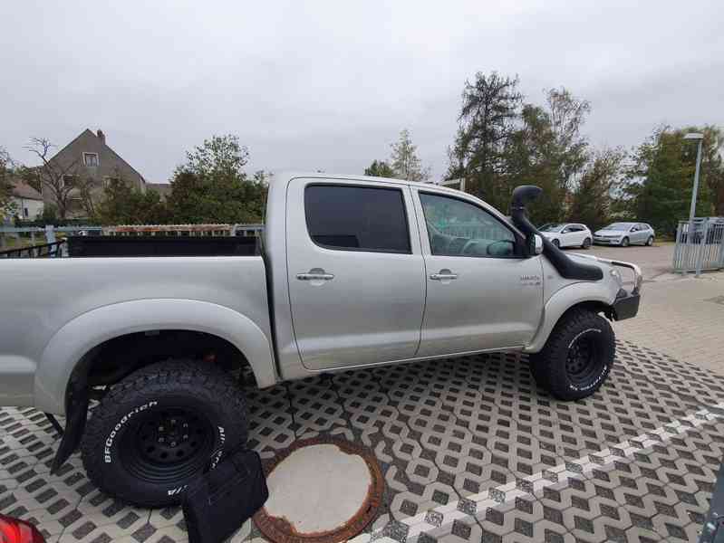 Toyota Hilux 3,0 D 4D 126kw - foto 1