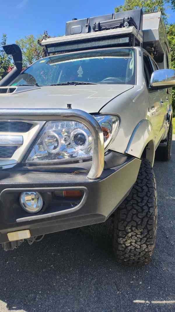 Toyota Hilux 3,0 D 4D 126kw - foto 4