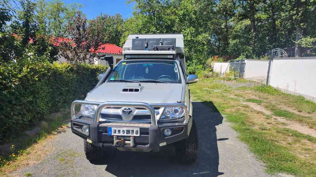 Toyota Hilux 3,0 D 4D 126kw - foto 14