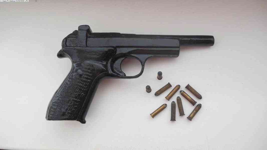 Pistole ww2 - foto 2