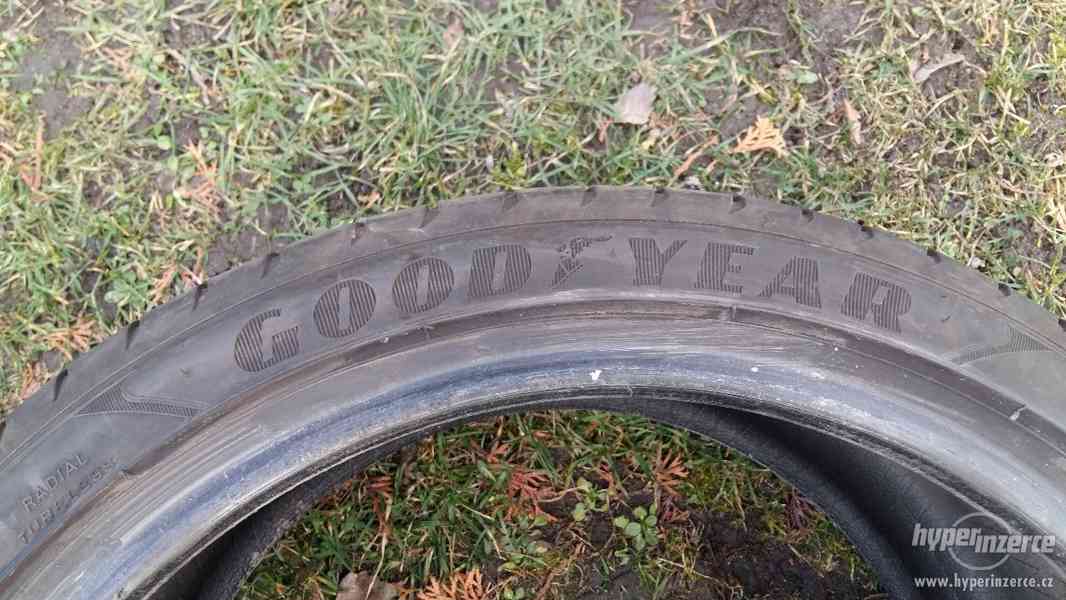 pneu GOODYEAR EAGLE F1 255/35 R18 - foto 5