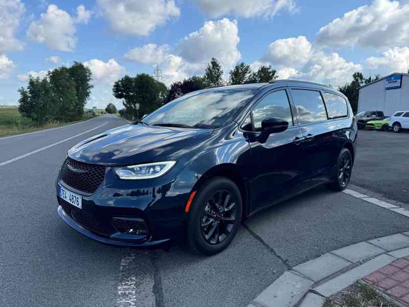 Chrysler Pacifica 3.6 S RU DVD 2022 NEW DPH AKCE - foto 2