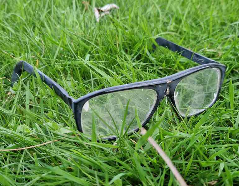 Helma,přilba hříbek,kokosák aj.- 3 ks a brýle - zachovalé - foto 11