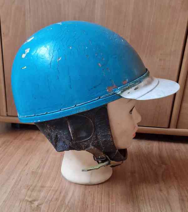 Helma,přilba hříbek,kokosák aj.- 3 ks a brýle - zachovalé - foto 2