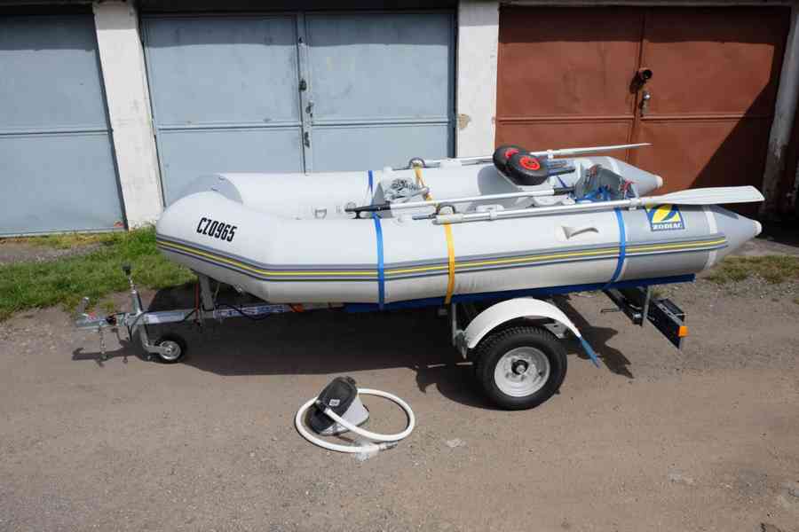 Zodiac, Tohatsu 5Hp, přívěs. - foto 1