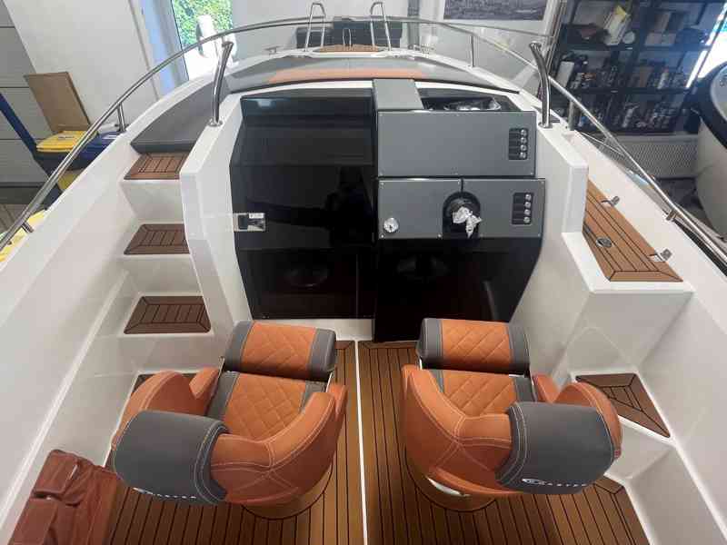 Nový motorový člun Coaster 640 SD+MOTOR - foto 18