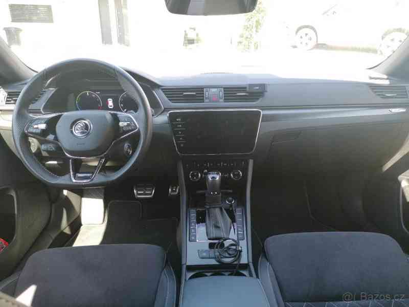 Škoda Superb 3 IV combi 160kW DSG - foto 3