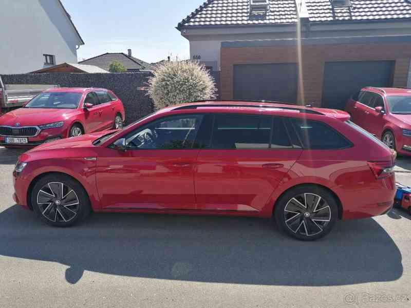 Škoda Superb 3 IV combi 160kW DSG - foto 2