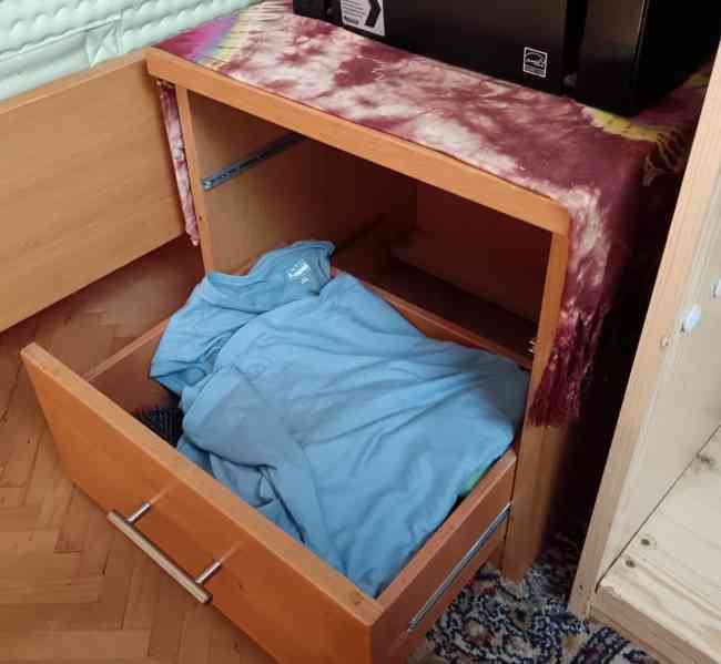 Poptávám opravu nábytku - foto 3