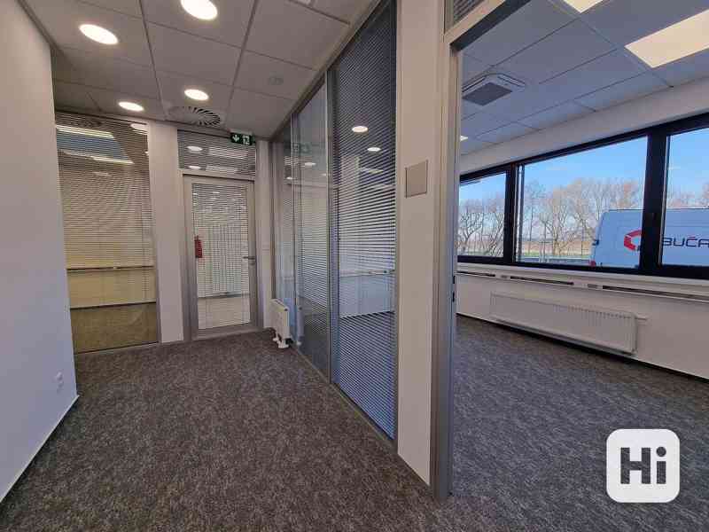 Nově postavené a zkolaudované, moderní a reprezentativní kanceláře o ploše 152 m2 s parkováním v cen - foto 4