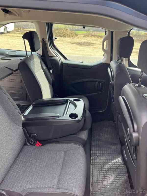 Citroën Berlingo 1,6   Multispace HDI 73 kW - foto 18