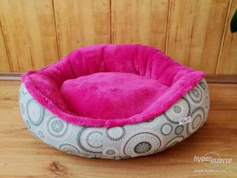Pelíšek pro menší plemena psů a kočičky - foto 2