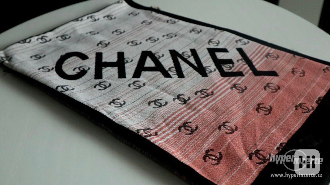 Nový šátek Chanel 180 x 70 cm - foto 2