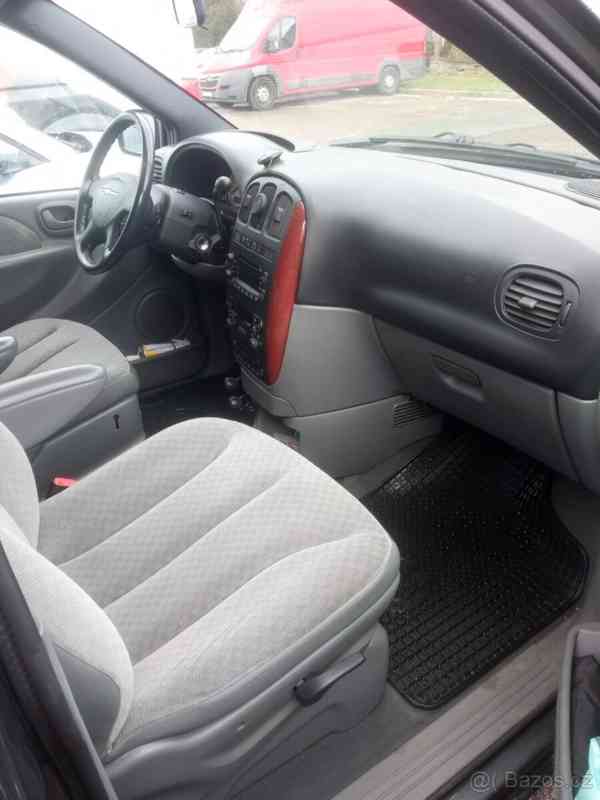 Chrysler Voyager 2,8   IV, CRD, r.v. 2005 - foto 6