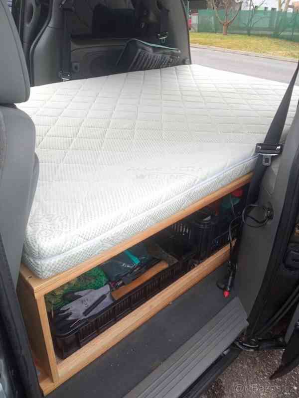 Chrysler Voyager 2,8   IV, CRD, r.v. 2005 - foto 3