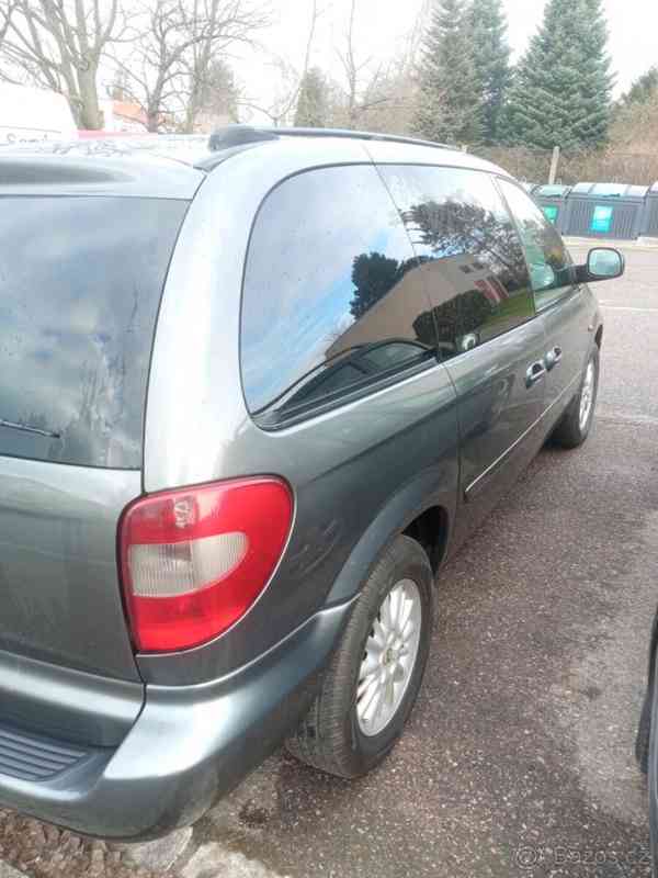 Chrysler Voyager 2,8   IV, CRD, r.v. 2005 - foto 12
