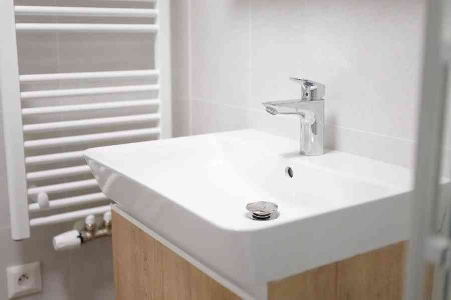 Pronájem bytu 1+kk 30 m² - foto 9