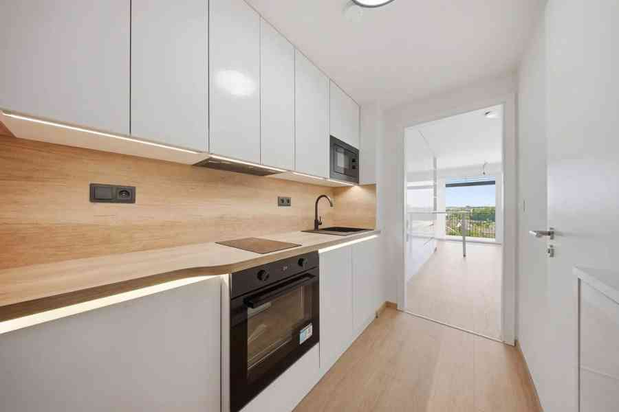 Pronájem bytu 1+kk 30 m² - foto 2