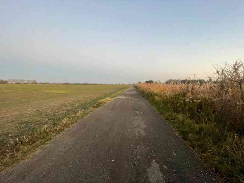 Veľký Pozemok 45 172 m² pri Malých Levároch - foto 13